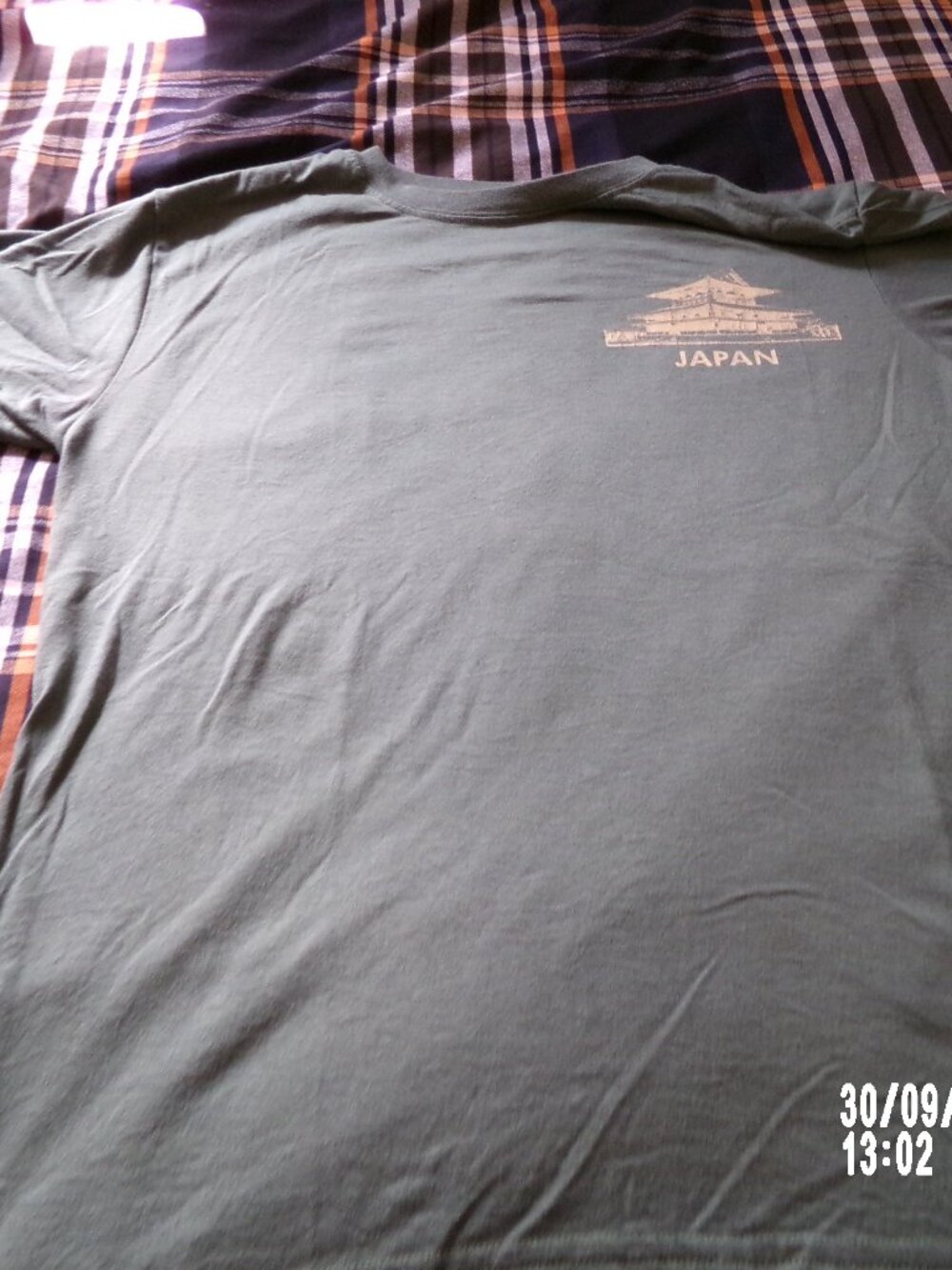 Green Japan shirt size M